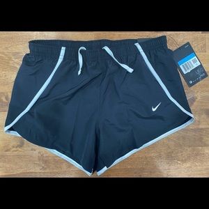 Nike Girls Sprinter Running Shorts Black, Medium